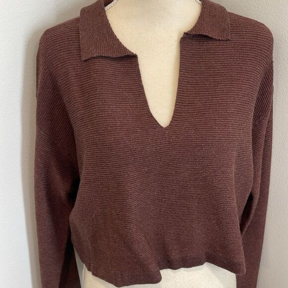 Chocolate Brown Collared Cutout V cropped sweater - Picture 2 of 5